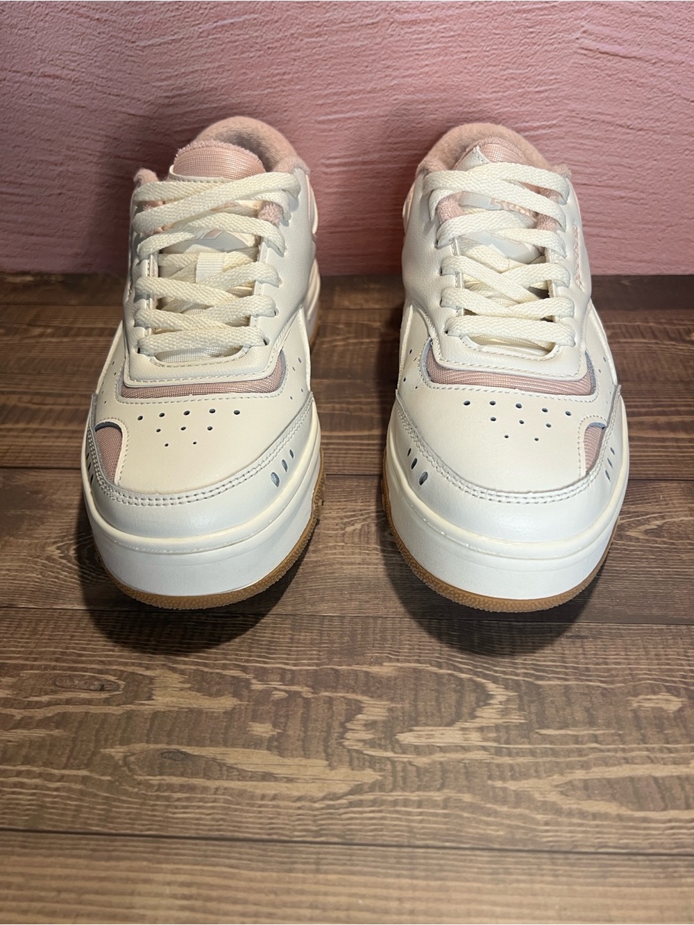 Reebok Women’s Size 7.5 White Pink Platform Sneakers
